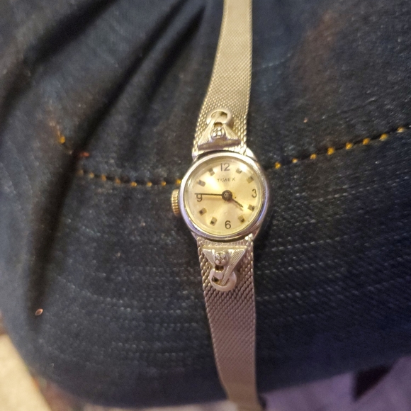 Timex - Picture 2 of 3